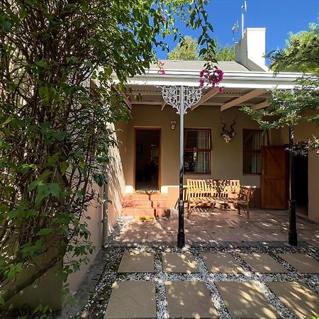 Franschhoek Gem - Short Walk To The Hub Of フランシュホーク エクステリア 写真